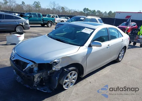 2011 Toyota Camry Le z USA, uszkodzony, nr VIN 4T1BF3EK2BU199403